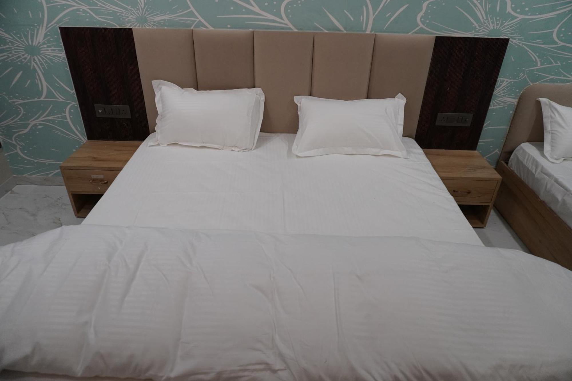Hotel Heera Palace Khātu 외부 사진