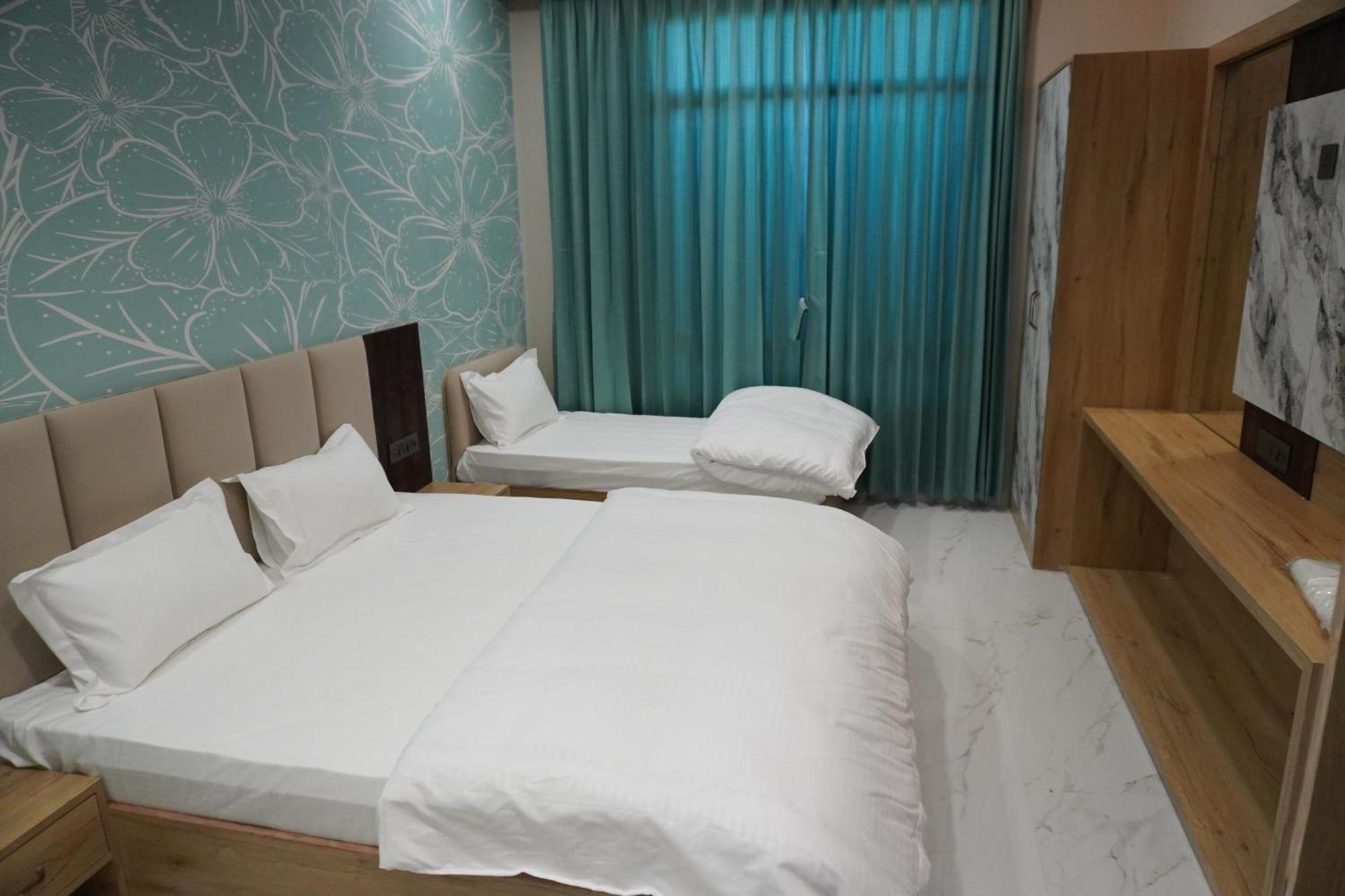 Hotel Heera Palace Khātu 외부 사진
