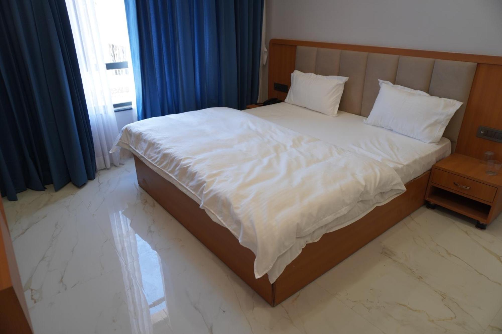 Hotel Heera Palace Khātu 외부 사진