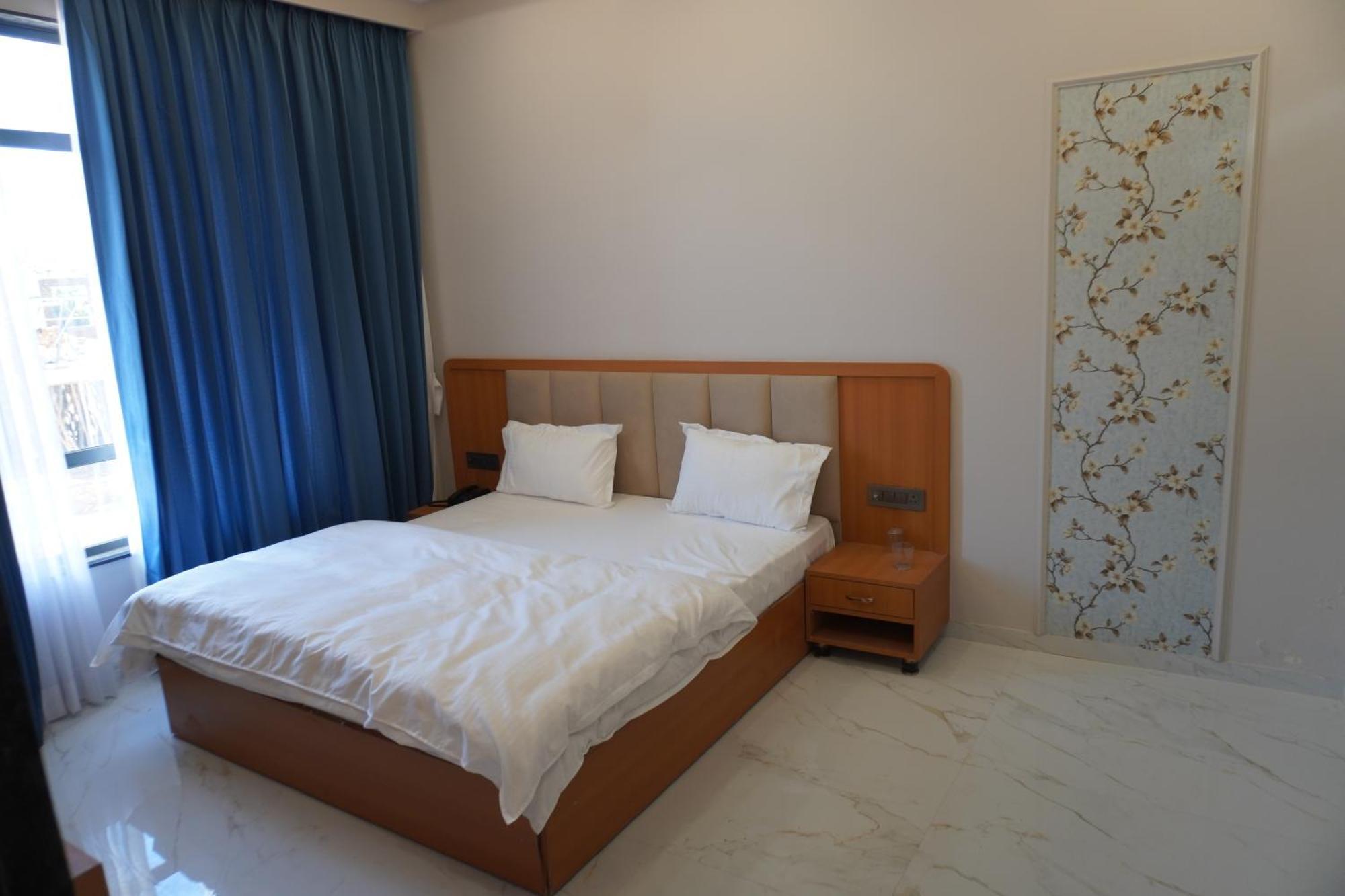 Hotel Heera Palace Khātu 외부 사진